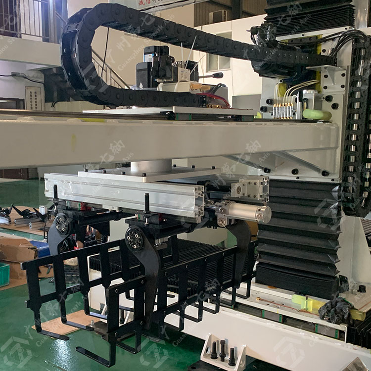 搬運碼垛機(jī)械夾具——氣動抓手夾具
